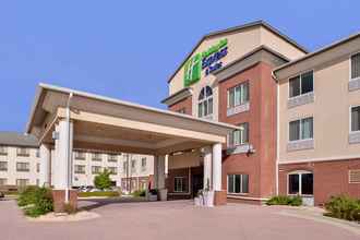 Luar Bangunan 4 Holiday Inn Express & Suites EMPORIA NORTHWEST, an IHG Hotel