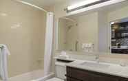 In-room Bathroom 5 Candlewood Suites MISHAWAKA