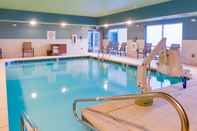 Kolam Renang Holiday Inn Express & Suites RUSSELLVILLE, an IHG Hotel