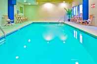 Swimming Pool Holiday Inn Express & Suites CHATTANOOGA-LOOKOUT MTN, an IHG Hotel