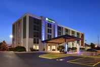 ภายนอกอาคาร Holiday Inn Express ROCHESTER - UNIVERSITY AREA, an IHG Hotel