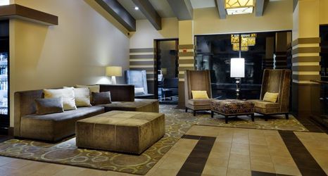 Lobby 2 Hotel Indigo LONG ISLAND - EAST END by IHG, an IHG Hotel