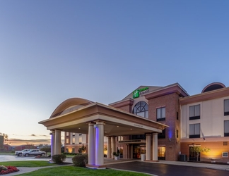 ภายนอกอาคาร 2 Holiday Inn Express & Suites BOWLING GREEN, an IHG Hotel