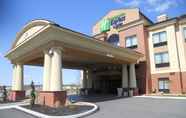 Bangunan 2 Holiday Inn Express & Suites GREENSBURG, an IHG Hotel