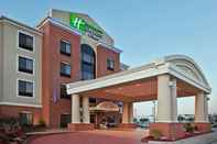 Exterior Holiday Inn Express & Suites GREENSBURG, an IHG Hotel