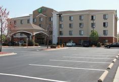 Exterior 2 Holiday Inn Express & Suites ROANOKE RAPIDS SE by IHG, an IHG Hotel