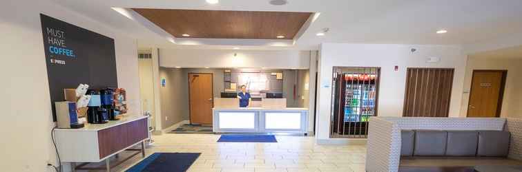 Lobi Holiday Inn Express & Suites IRON MOUNTAIN, an IHG Hotel