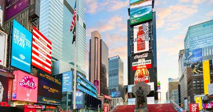 ภายนอกอาคาร Crowne Plaza TIMES SQUARE MANHATTAN, an IHG Hotel