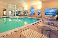 Swimming Pool Holiday Inn Express PITTSBURGH-BRIDGEVILLE, an IHG Hotel
