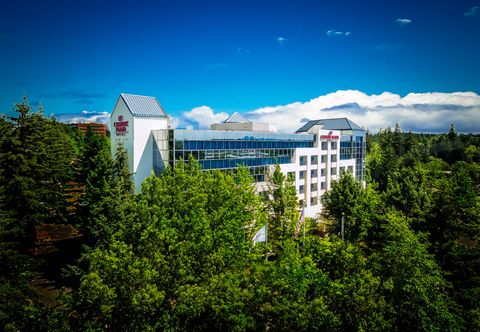 外觀 Crowne Plaza PORTLAND-LAKE OSWEGO, an IHG Hotel