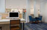 Functional Hall 2 Holiday Inn Express & Suites CHICAGO WEST - ST CHARLES, an IHG Hotel