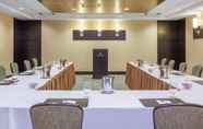 ห้องประชุม 6 Crowne Plaza LOMBARD DOWNERS GROVE, an IHG Hotel