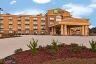 Exterior Holiday Inn Express & Suites JACKSON/PEARL INTL AIRPORT, an IHG Hotel