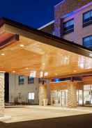 EXTERIOR_BUILDING Holiday Inn Express & Suites CHICAGO NORTH SHORE - NILES, an IHG Hotel