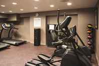 Fitness Center Holiday Inn MANHATTAN-FINANCIAL DISTRICT, an IHG Hotel