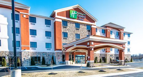 外観 2 Holiday Inn Express & Suites ELKTON - UNIVERSITY AREA by IHG, an IHG Hotel