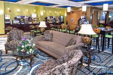 ロビー Holiday Inn Express & Suites ELKTON - UNIVERSITY AREA by IHG, an IHG Hotel