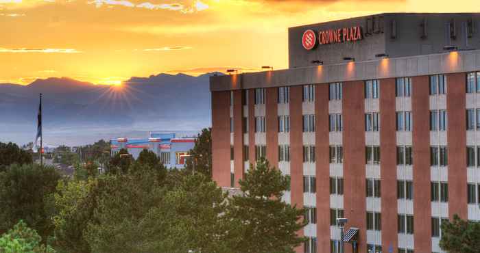 Exterior Crowne Plaza DENVER AIRPORT CONVENTION CTR, an IHG Hotel