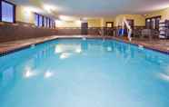 สระว่ายน้ำ 2 Holiday Inn Express & Suites ROCHESTER – MAYO CLINIC AREA, an IHG Hotel