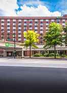 EXTERIOR_BUILDING Holiday Inn Arlington at Ballston, an IHG Hotel