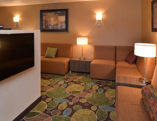 Lobi 2 Holiday Inn Express & Suites POCATELLO, an IHG Hotel