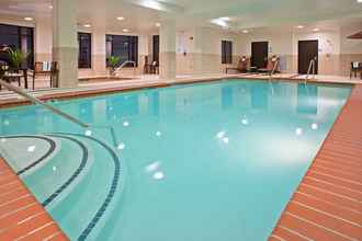 Swimming Pool 4 Holiday Inn Express & Suites COLUMBUS EDINBURGH, an IHG Hotel