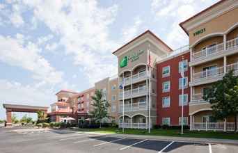 Exterior 4 Holiday Inn & Suites MAPLE GROVE NW MPLS-ARBOR LKS, an IHG Hotel