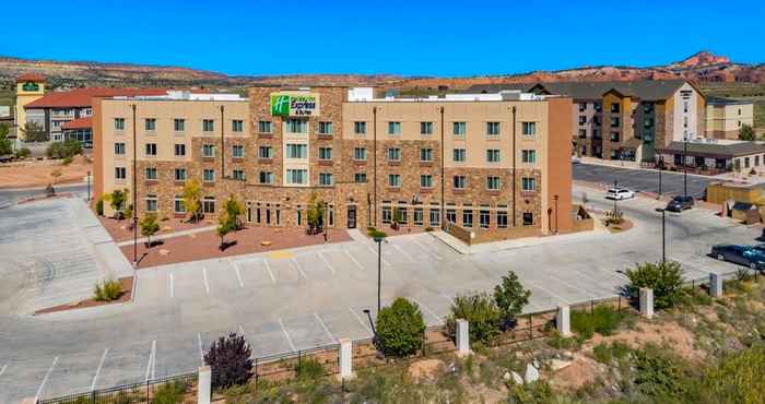Exterior Holiday Inn Express & Suites GALLUP EAST, an IHG Hotel