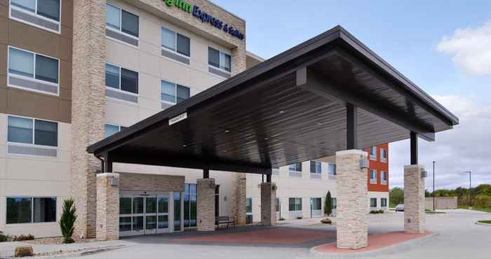 ภายนอกอาคาร Holiday Inn Express & Suites LEE'S SUMMIT - KANSAS CITY, an IHG Hotel