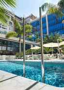 Swimming pool & Tropical garden Hotel Indigo Barcelona - Plaza Catalunya, an IHG Hotel