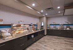 Restaurant 4 Holiday Inn Express & Suites AUSTIN NW - FOUR POINTS, an IHG Hotel