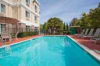 Swimming Pool Holiday Inn Express & Suites LIVERMORE, an IHG Hotel