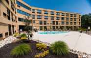 Kolam Renang 6 Holiday Inn PHILADELPHIA SOUTH-SWEDESBORO, an IHG Hotel