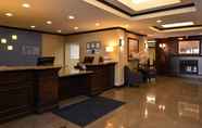Lobby 5 Holiday Inn Express & Suites FAIRMONT, an IHG Hotel