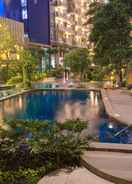 SWIMMING_POOL Holiday Inn Cikarang Jababeka