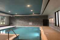 Swimming Pool Holiday Inn ROANOKE AIRPORT-CONFERENCE CTR, an IHG Hotel