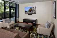 Common Space Staybridge Suites ATLANTA - MIDTOWN, an IHG Hotel