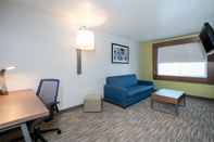 Common Space Holiday Inn Express & Suites ELKINS, an IHG Hotel
