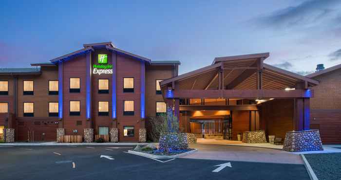 Exterior Holiday Inn Express KLAMATH - REDWOOD NTL PK AREA, an IHG Hotel