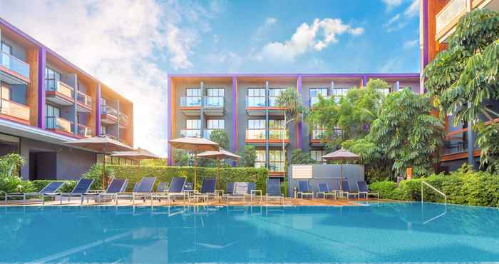 Swimming Pool Holiday Inn Express PHUKET PATONG BEACH CENTRAL, an IHG Hotel