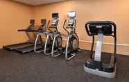 ห้องออกกำลังกาย 4 Holiday Inn Express BREEZEWOOD, an IHG Hotel