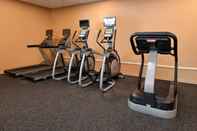 ห้องออกกำลังกาย Holiday Inn Express BREEZEWOOD, an IHG Hotel