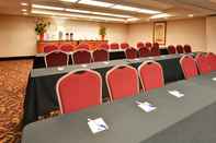 ห้องประชุม Holiday Inn Express CHICAGO-DOWNERS GROVE, an IHG Hotel