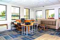 Functional Hall Holiday Inn Express ROCHESTER - GREECE, an IHG Hotel