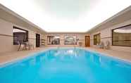 Swimming Pool 3 Holiday Inn Express & Suites DAYTON NORTH - TIPP CITY, an IHG Hotel