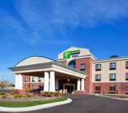 Exterior 2 Holiday Inn Express & Suites BAY CITY, an IHG Hotel