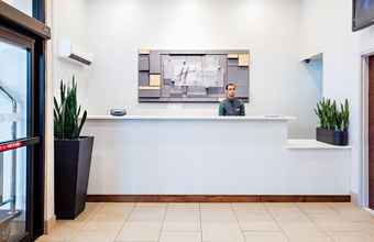 Lobi 4 Holiday Inn Express NEW YORK-BROOKLYN, an IHG Hotel