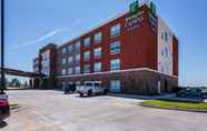 ภายนอกอาคาร 4 Holiday Inn Express & Suites BLACKWELL, an IHG Hotel