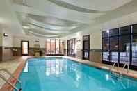 Swimming Pool Holiday Inn ST. LOUIS-FAIRVIEW HEIGHTS, an IHG Hotel