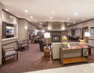 Lobi 2 Holiday Inn Express & Suites YANKTON, an IHG Hotel